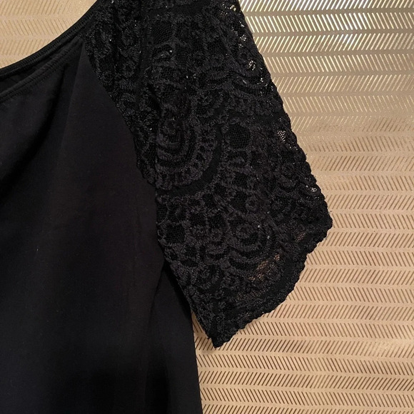 PECK & PECK~ BLACK~N~LACE~BLOUSE~LG - Picture 2 of 5